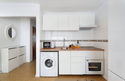 Tabaiba Apartment | Vacation Apartment 'La Florita Tabaiba' with Sea View, Balcony and Wi-Fi