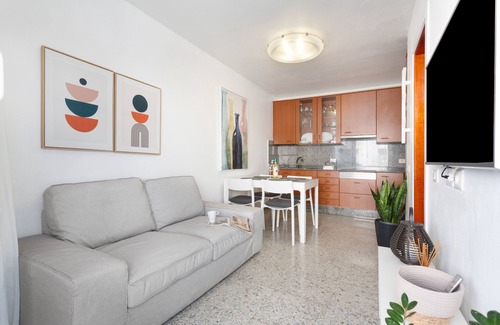 Arrieta Apartment | Vacation 'Fabi' with Private Terrace and Wi-Fi