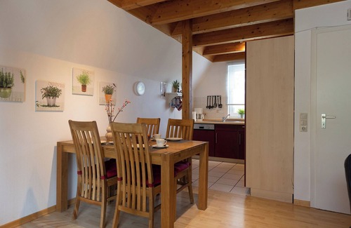 Dorumer Neufeld House | Vacation home Meyer. Charming and with a wood-burning stove.
