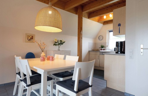 Wremen House | Vacation home Merle. Picturesque and comfortable.