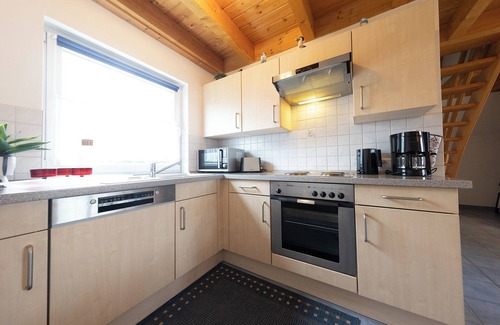Wremen House | Vacation home Merle. Picturesque and comfortable.