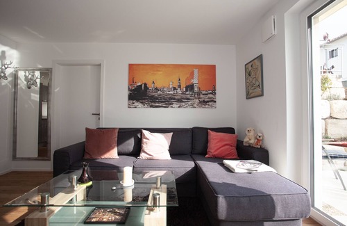 Ludwigshafen Apartment | Vacation happiness. Modern vacation apartment with private garden