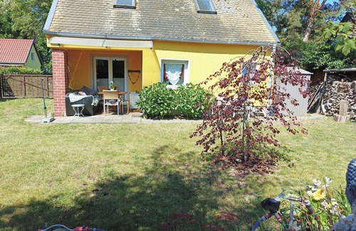 Ferch House | Vacation home (almost) on the water near Potsdam