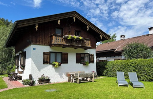 Riedlern House | Vacation home Anni - a retreat to relax and enjoy nature at Lake Tegernsee