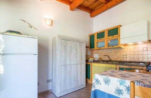 Castiadas House | Vacation Home "Appartamentino Angela" close to Costa Rei Beach with Wi-Fi, A/C, Garden & Terrace; Parking Available