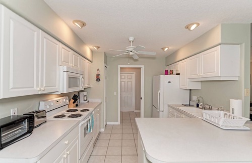 Venice Gardens House | Vacation home by Shasta Rd