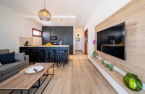 Playa Honda House | Vacation Home 'Callao' with Sea View, Private Terrace and Wi-Fi