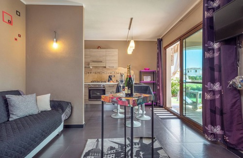 Budoni House | Vacation Home "Casa a Schiera Budoni" with Terrace & Garden