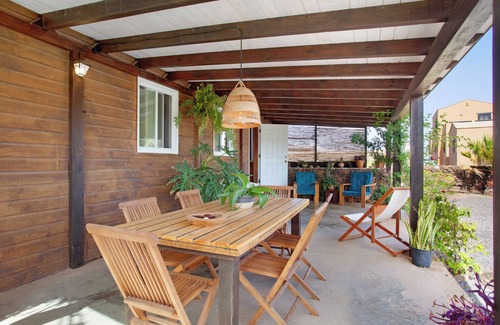 Lajares House | Vacation Home "Casa al Volcán" with Private Garden & Wi-Fi