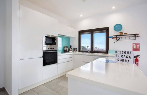 Villaverde House | Vacation Home 'Casa Cabra' with Sea View, Private Pool and Wi-Fi