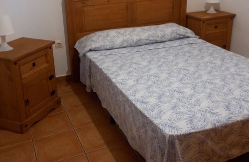 La Oliva House | Vacation Home "Casa La Oliva Volcanoes View" with Private Terrace & Wi-Fi