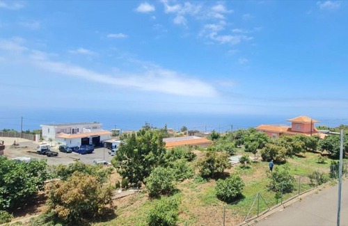 Arecida House | Vacation Home "Casa Lulú" with Mountain View, Garden & Wi-Fi