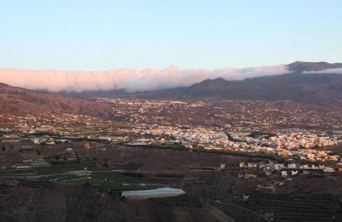 Arecida House | Vacation Home "Casa Lulú" with Mountain View, Garden & Wi-Fi