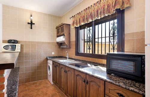 Zahora House | Vacation Home "Casa Zahora" On the Beach with Terrace, Garden and Air Conditioning