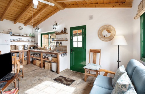Granadilla de Abona House | Vacation Home "Casita El Parral" with Mountain View, 2 Private Terraces & Wi-Fi