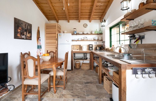 Granadilla de Abona House | Vacation Home "Casita El Parral" with Mountain View, 2 Private Terraces & Wi-Fi
