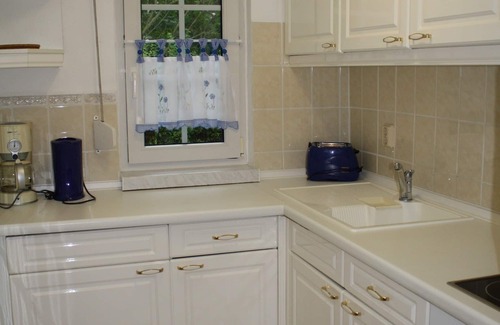 Ostseebad Ahrenshoop House | Vacation home close to the beach for 2 to 3 people on a large plot, quiet location.