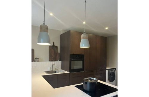 Sibiril House | Vacation home close to the beach