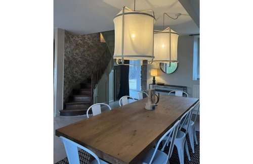 Sibiril House | Vacation home close to the beach