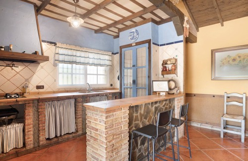 Villamartin House | Vacation Home "El Laure" with Mountain View, Private Pool & Wi-Fi