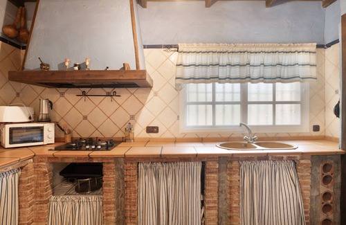 Villamartin House | Vacation Home "El Laure" with Mountain View, Private Pool & Wi-Fi
