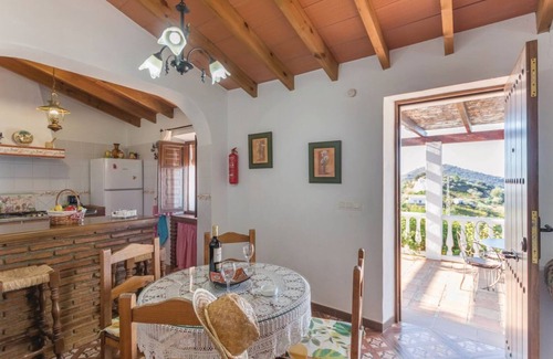 Sayalonga House | Vacation Home Encantadora Casa Rural piscina with Mountain & Sea View, Pool & Wi-Fi
