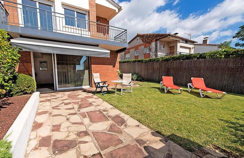 Pineda de Mar House | Vacation home Estiu by Interhome