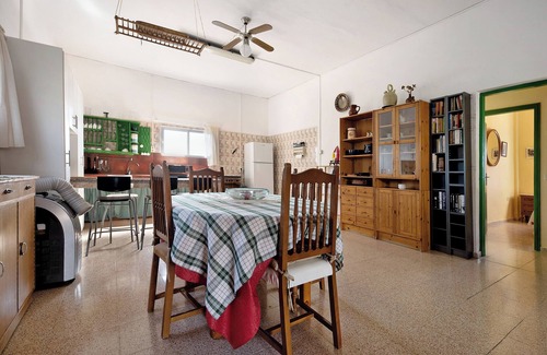 Arico House | Vacation Home Finca El Pizarro with Sea View, Pool & Garden