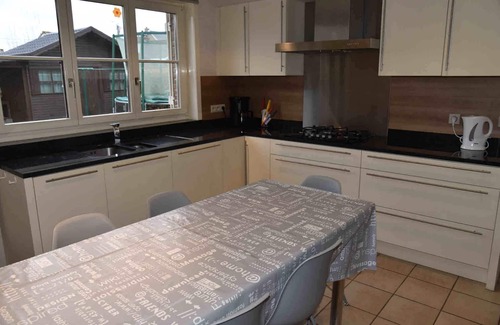 Westende Villa | Vacation home for 10 pers in Westende: Rest on the Coast