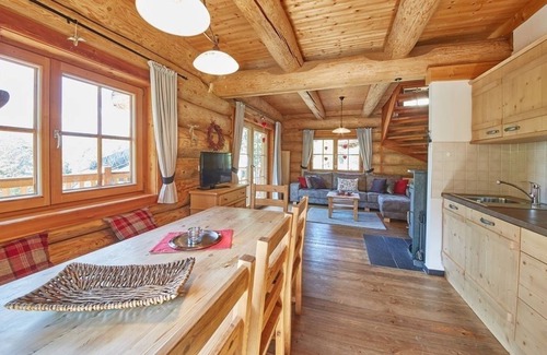 Saalbach-Hinterglemm House | Vacation home for 8 guests with 100m² in Saalbach (294780)
