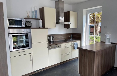 Fehmarn House | Vacation Home 'Haus Am Dorfteich C kinderfreundlic'
