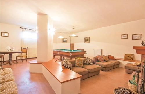 Lari House | Vacation home in beautiful panoramic position and with private garden in Lari.