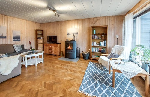 Lidhult House | Vacation home in Lidhult near nature reserves