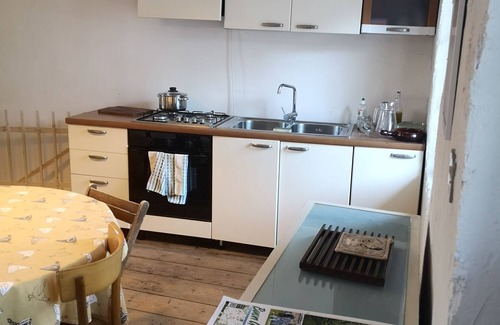 Feltre House | Vacation home in Tomo with beautiful views of the countryside, 2 km from Feltre.
