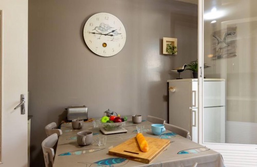 Saint-Coulomb House | Vacation home Karome by Interhome