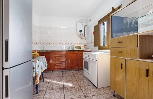 Pajara House | Vacation Home 'La Solapa' with Mountain View, Shared Garden and Wi-Fi