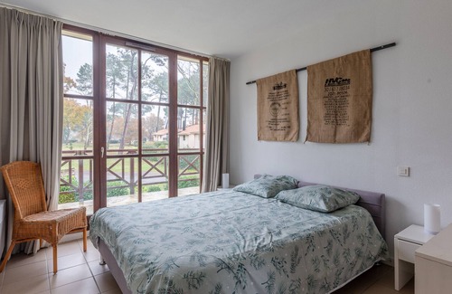 Salles House | Vacation Home "La Villa Du Château" with Shared Terrace, Private Garden & Balcony