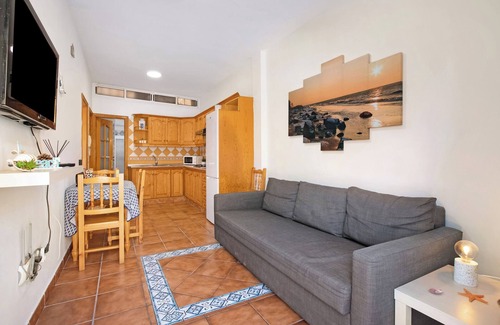Las Arenas Apartment | Vacation Home "Las Arenas Bajo" close to the Sea with Wi-Fi