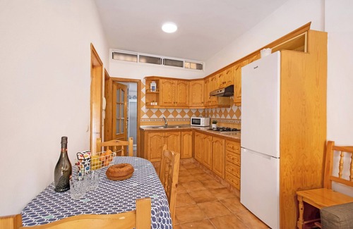 Las Arenas Apartment | Vacation Home "Las Arenas Bajo" close to the Sea with Wi-Fi