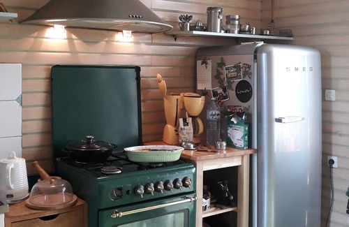 Landerneau House | Vacation Home "Maison D'artiste" with Private Terrace & Wi-Fi