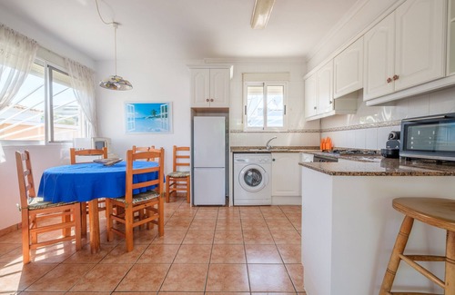 Vinaros House | Vacation Home 'Marblau 3' with Pool, Garden & Air Conditioning