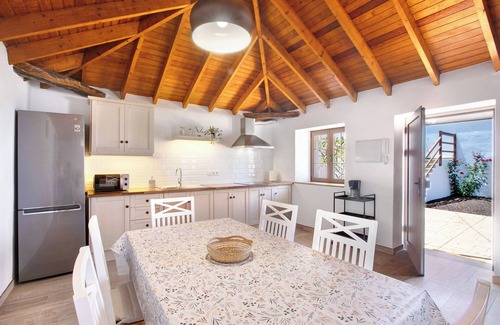 Sauzal House | Vacation Home "Marhec" with Sea View, Private Terrace & Wi-Fi