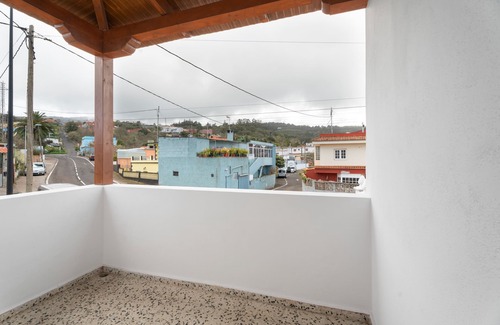 Agua-Garcia House | Vacation Home 'Mela 2' with Private Terrace and Wi-Fi