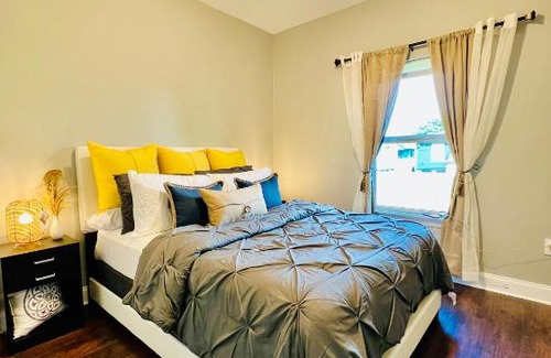 Saint Claude House | VACATION HOME MINUTES AWAY FROM FQ & SUPER DOME -Afterpay friendly