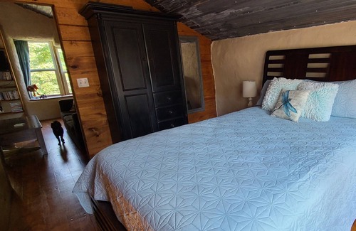 Gatewood House | Vacation Home next to Mark Twain National Forrest and Eleven Point Scenic River.