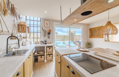 Chayofa House | Vacation Home 'Oceania B' with Sea View, Wi-Fi and Air Conditioning