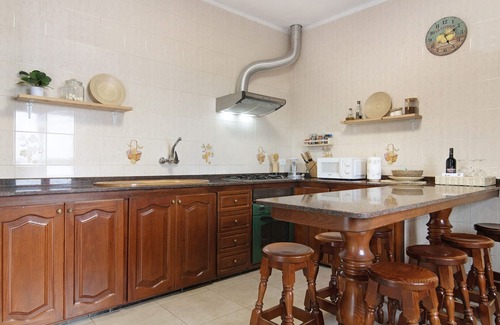 Galdar House | Vacation Home "Posada sobre Las Nubes" with Sea View, Private Terrace & Wi-Fi
