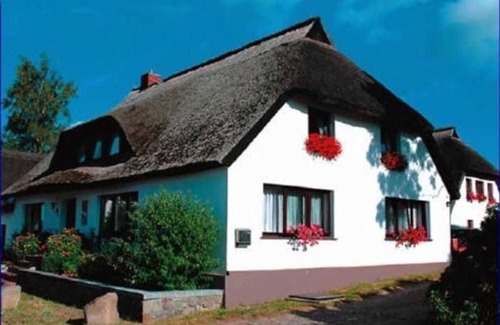 Gager Apartment | Vacation home - Rügen-Fewo 233 Groß Zicker