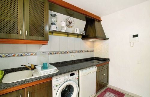 Telde House | Vacation Home 'Residencial Sol Suite' with Private Terrace, Balcony and Wi-Fi