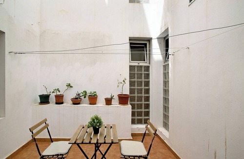 Telde House | Vacation Home 'Residencial Sol Suite' with Private Terrace, Balcony and Wi-Fi